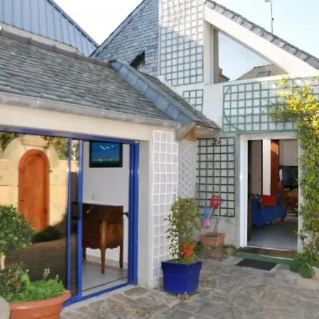Maison A 100m De La Avec Wifi, Parking Prive Et Jardin, Au Coeur De - Fr-1-368-210 *