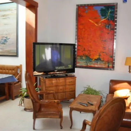 Maison A 100m De La Avec Wifi, Parking Prive Et Jardin, Au Coeur De - Fr-1-368-210 Trégastel