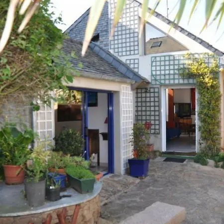 Maison A 100m De La Avec Wifi, Parking Prive Et Jardin, Au Coeur De - Fr-1-368-210 Nyaraló *